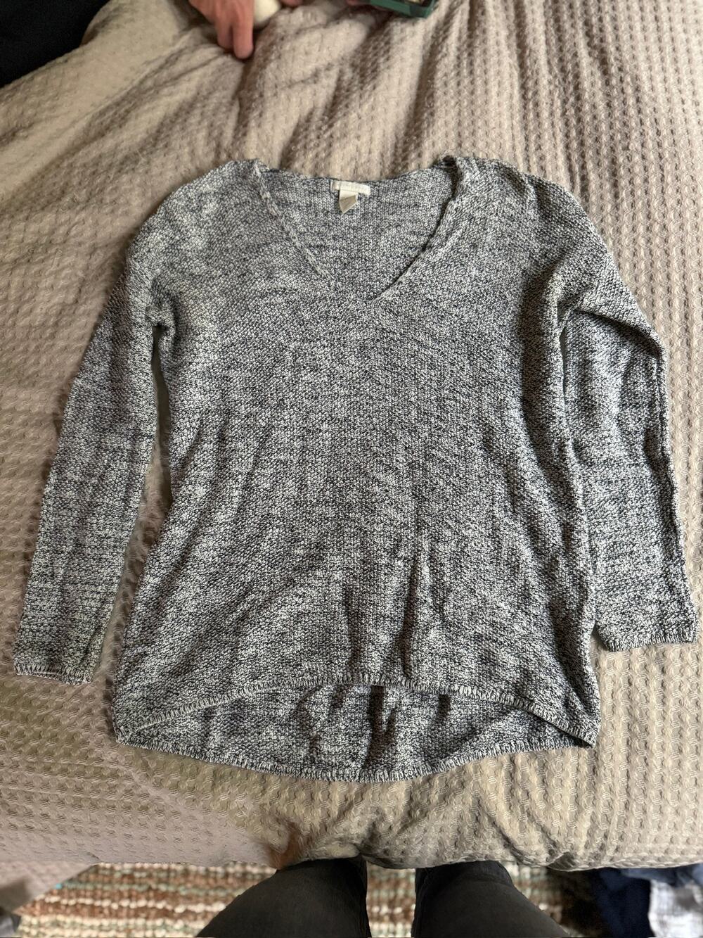 H&M Conscious Salt and Pepper Black and White V-neck Sweater